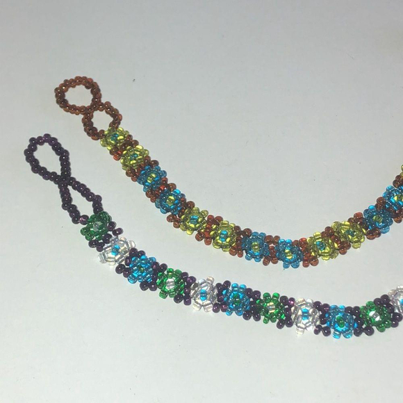 Lot of 2 Vintage Boho Seed Bead Flower Beaded Bracelets - Picture 2 of 7